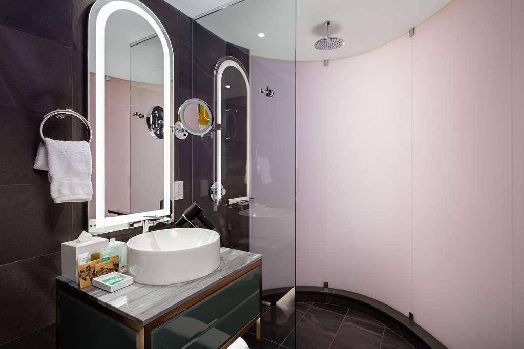 Versante Hotel 列治文 外观 照片