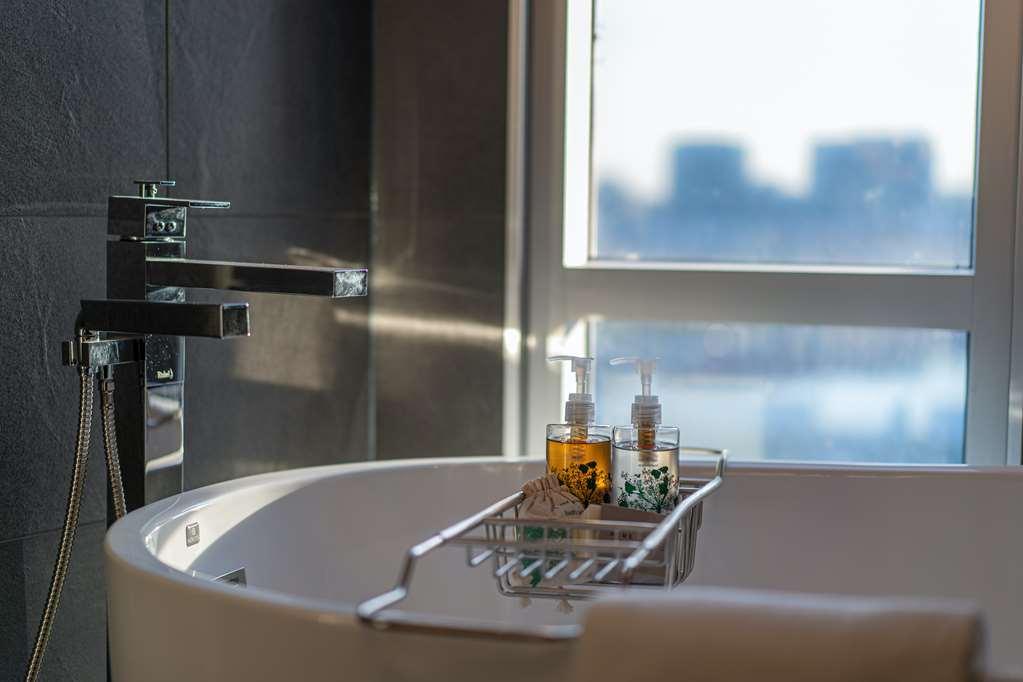 Versante Hotel 列治文 外观 照片